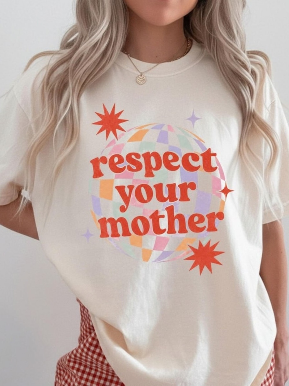 Gildan Cream Retro 'Respect Your Mother' Graphic